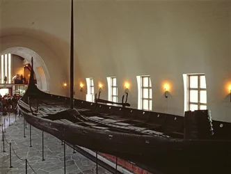 Barco largo de Oseberg, construido c.815-20 d.C.